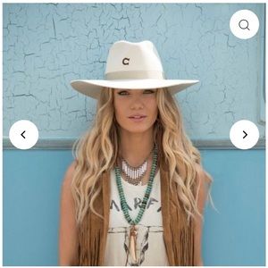 Never worn Charlie Horse felt hat, size small